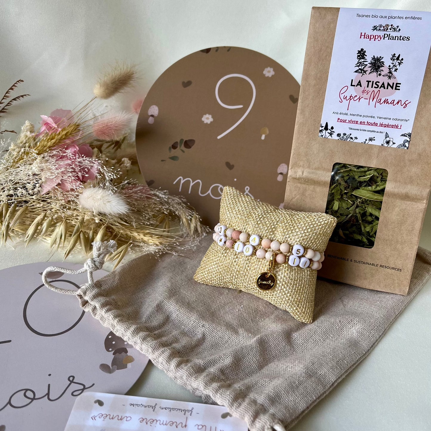 Coffret cadeau grossesse : "En attendant bébé" - Bracelet allaitement, cartes étapes, tisane allaitement